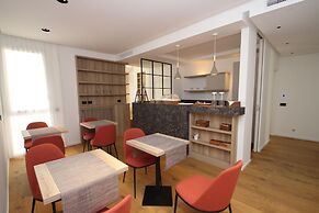 B&B Le Suites di Costanza