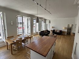 Central 1-bed Apartment in Inverness, Sleeps 4