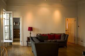 Central 1-bed Apartment in Inverness, Sleeps 4
