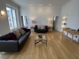 Central 1-bed Apartment in Inverness, Sleeps 4
