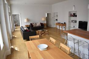 Central 1-bed Apartment in Inverness, Sleeps 4