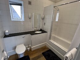 Central 1-bed Apartment in Inverness, Sleeps 4