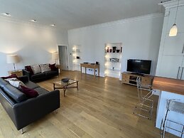 Central 1-bed Apartment in Inverness, Sleeps 4
