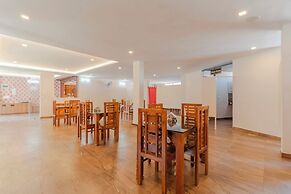 Itsy Hotels Vijaya Comforts, with BAR & restaurant