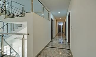 Itsy Hotels Vijaya Comforts, with BAR & restaurant