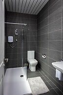 Town View Apartment by Sasco