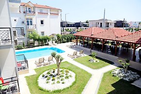 Akin Apart and Hotel