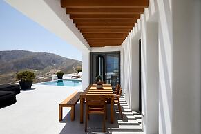 Kamini White I Villa