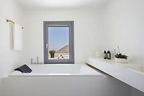 Kamini White I Villa