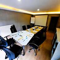 BM HOTEL CITY