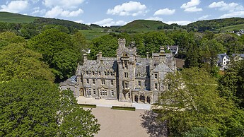 The Margaret Suite Stone Cross Mansion