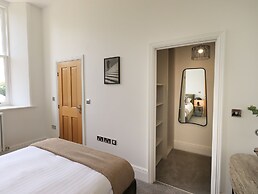 The Kathleen Suite Stone Cross Mansion