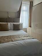 Sharn Bek Hotel