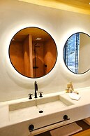 Birdcage 33 Hotel - Adult Only