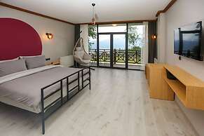 Ispendam Tess Otel