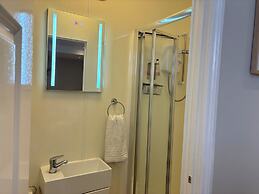 Calm Sea Guesthouse