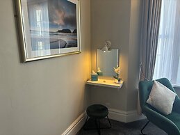 Calm Sea Guesthouse