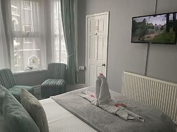 Calm Sea Guesthouse