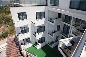 Harbour Hotel