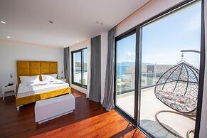 Harbour Hotel