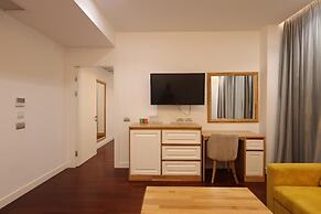 Harbour Hotel