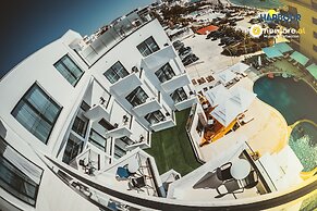 Harbour Hotel