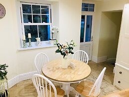 Hengoed Hideaway - Spacious 3-bed House