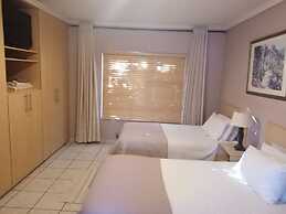 Inviting 3-bed House in Kempton Park