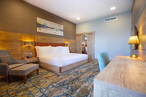Waves Hotel