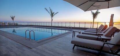 Waves Hotel