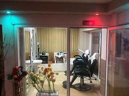 Astoria Life Hotel