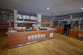 Astoria Life Hotel