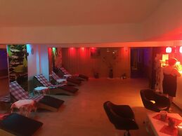 Astoria Life Hotel