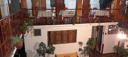HOSTAL MONARCA