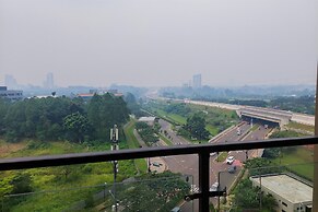 Studio Room With Comfortable Design At Sky House Bsd Apartment