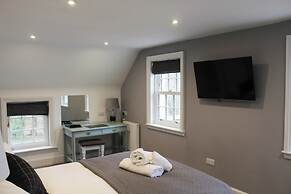 Conon Hotel