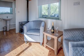 Willow - 1 Bedroom - Amroth