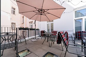 LUMA TERRA PRAGUE