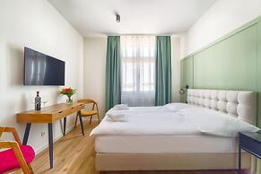LUMA TERRA PRAGUE