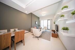 Business Bay 1BR Canal View Rooftop Pool - 360 vacation