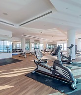 Business Bay 1BR Canal View Rooftop Pool - 360 vacation