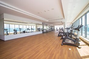 Business Bay 1BR Canal View Rooftop Pool - 360 vacation