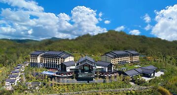 Pullman Yuxi Falcon