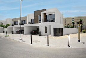 Olala Oasis Homes