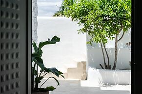 PAREA Paros - Adults only