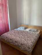 3 Bed Flat - Sleeps 10 - Pets - Smoking - Parking