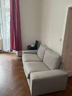 3 Bed Flat - Sleeps 10 - Pets - Smoking - Parking