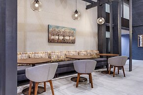 Candlewood Suites Roanoke Airport by IHG