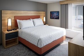 Candlewood Suites Roanoke Airport by IHG