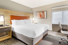 Candlewood Suites Roanoke Airport by IHG